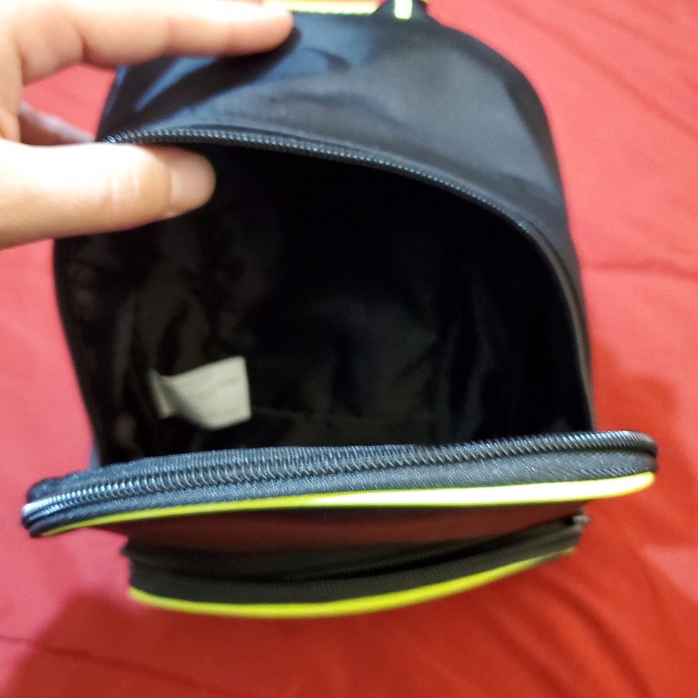 ๐๐BNWT!!! Mini Backpack - Picture 4 of 7